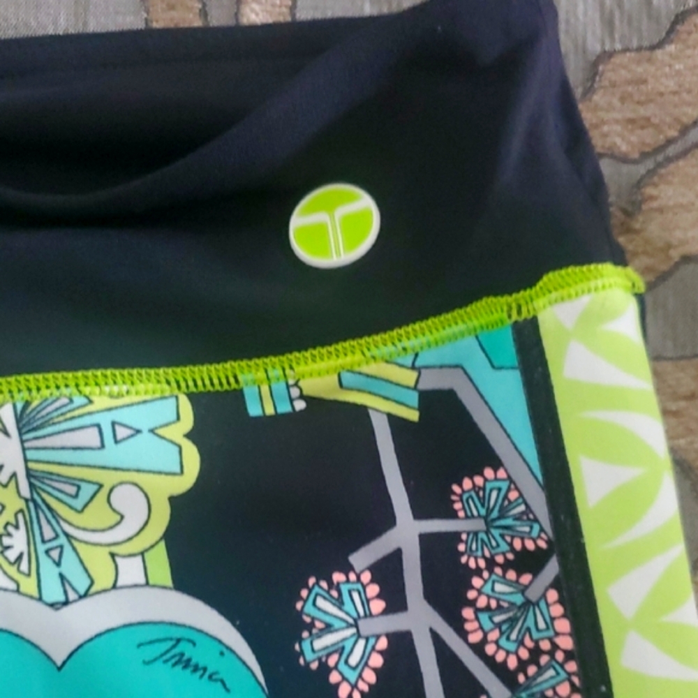 Trina Turk Turquoise Coral Black Abstract Leggings. 2 Prs - Picture 4 of 5